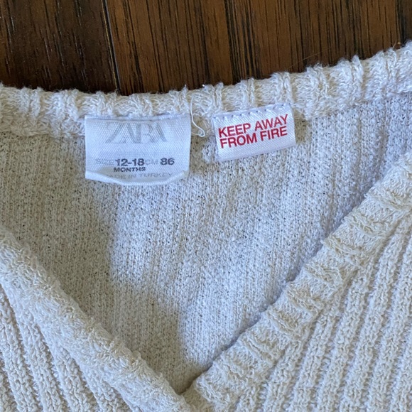 12/18 month Oversized Cardigan Sweater 🤍 - Picture 2 of 2